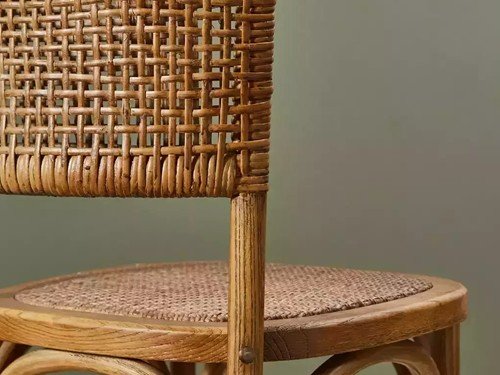 Banqueta Traful de madera con respaldo alto diseño moderno