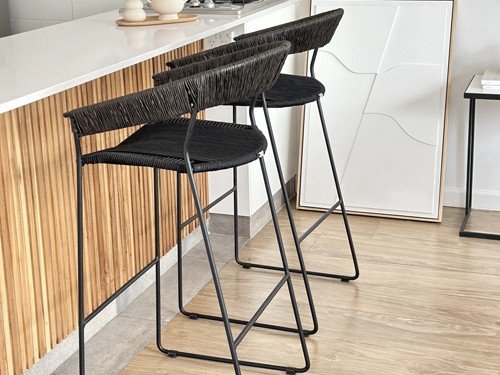 Banqueta Mallorca de hierro tejida en soga con respaldo medio