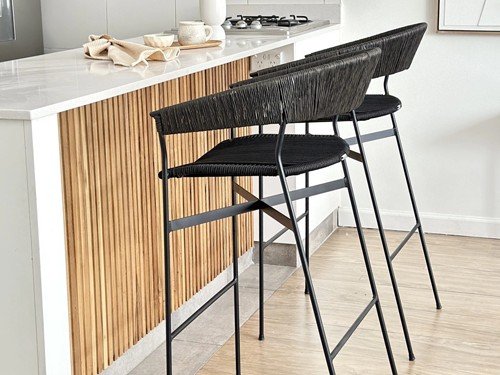 Banqueta Mallorca de hierro tejida en soga con respaldo medio