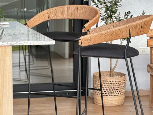 Banqueta Mallorca de hierro tejida en soga con respaldo medio