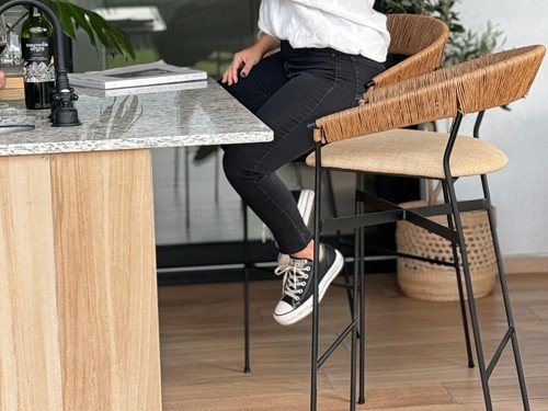 Banqueta Mallorca de hierro tejida en soga con respaldo medio