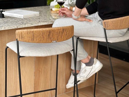 Banqueta Mallorca de hierro tejida en soga con respaldo medio