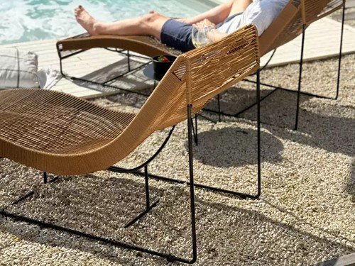 Reposera Málaga de hierro con pintura powder coating exterior