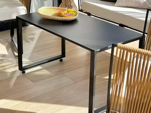 Mesa ratona Delta de hierro para exterior con pintura powder coating