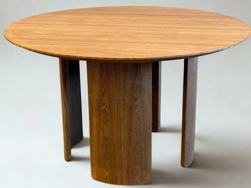 Mesa de comedor redonda Aura en madera de teka natural