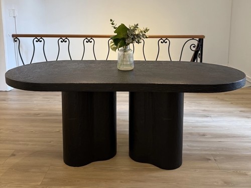 Mesa de comedor Sorrento microcemento moderna