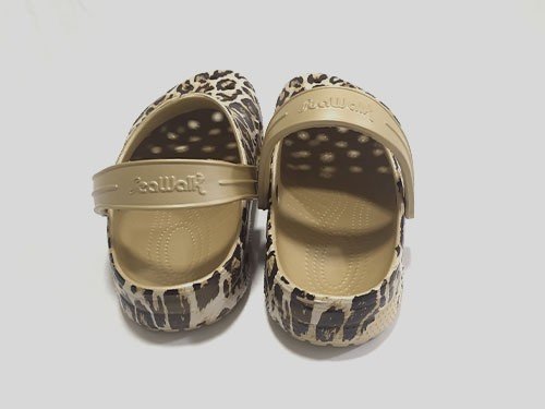 Zueco gomón de mujer, ultraliviano, animal print, SEAWALK