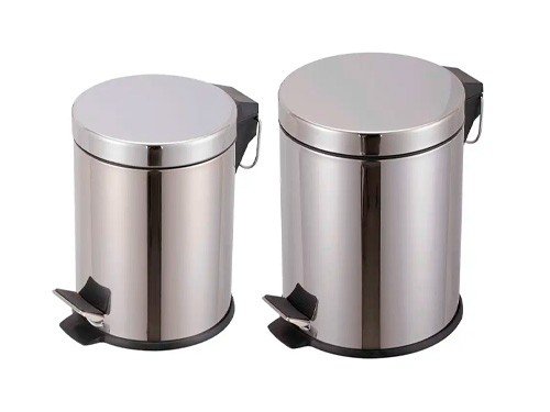 Pack Basurero Pedal Metálico 4.5Lt + 2 M+Design