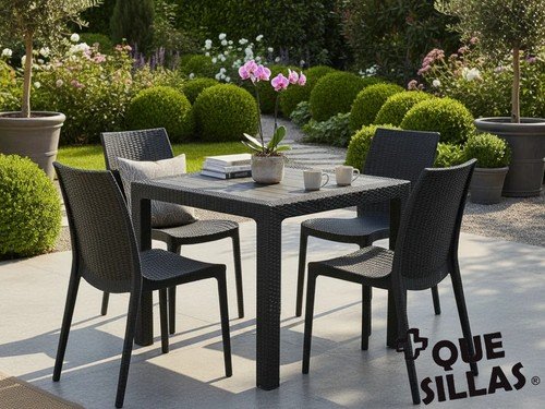 Mesa Plástica Cuadrada Símil Rattan 90 X 90 Alejo