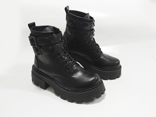 Borcego simil cuero para mujer. AGUS