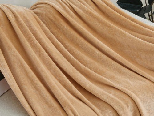 Frazada PRAGA Flannel Pesado Extra Suave - Beige 2 1/2 Pl