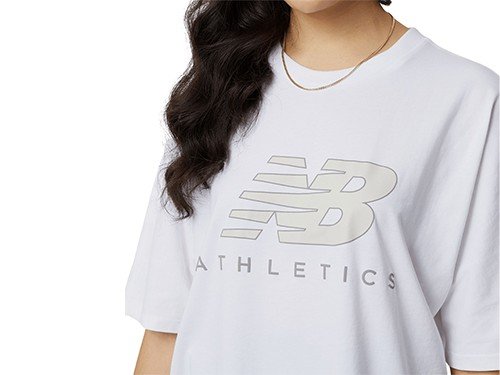 Remera New Balance Mujer Athl Oversized