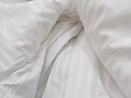 COVER DOBBY TWIN 600 HILOS ESTILO HOTELERO PREMIUM