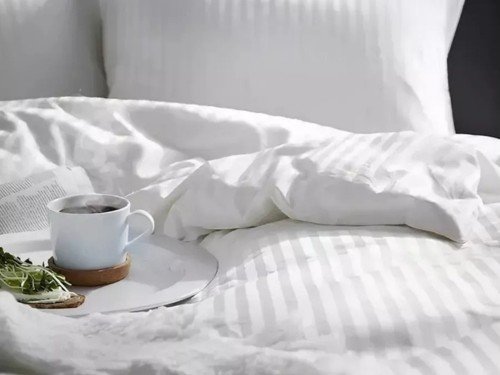 COVER DOBBY TWIN 600 HILOS ESTILO HOTELERO PREMIUM