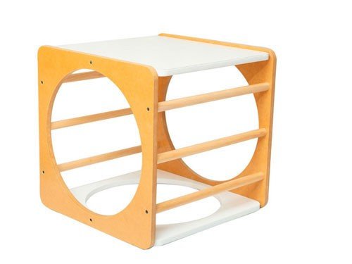 Cubo inspirado en la pedagogía Pikler y con pizarra para marcador