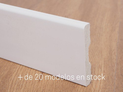 Zócalos de PVC Yuka importados blancos y símil madera. Varios tamaños