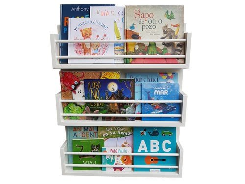 Librero de pared con tres estantes y barritas