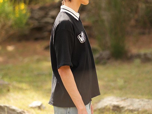 Chomba tejida con apliques