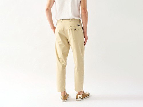 20% OFF + 3 Cuotas sin Interés | Pantalón Chino Cropp