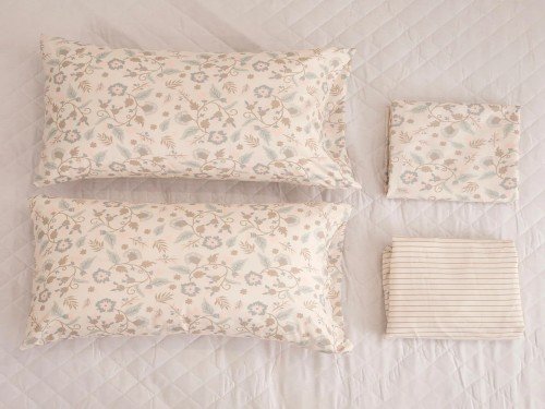 Juego De Sábanas 2 Plazas Queen Micro Flores Búlgaras