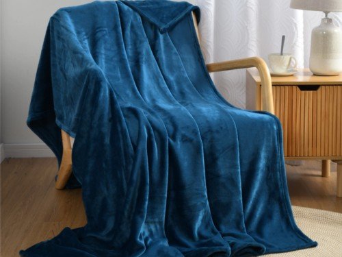 Frazada Artika Flannel Gruesa 2 Plazas y media Tu Blanco