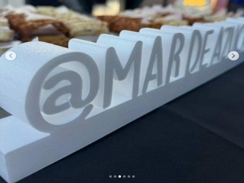 Cartel Arroba + Instagram De Mesa Tu Nombre Importa Polyfan Blanco