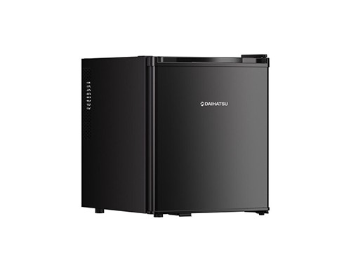 Heladera Bajo Mesada Termoeléctrica 48 Lts DAIHATSU 6°C a 22°C Negro 