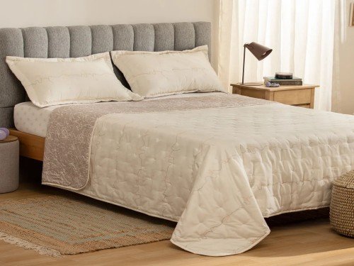 Cubrecama 2 Plazas Queen Reversible Ondas Y Moños