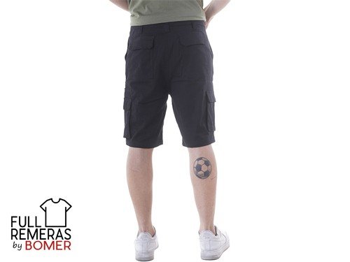 Bermuda gabardina cargo negra