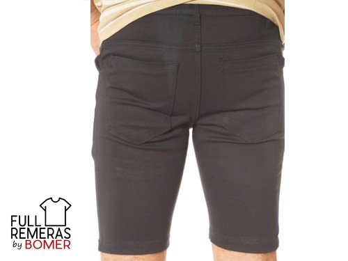 Bermuda clásica de gabardina negra