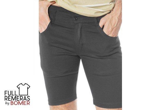 Bermuda clásica de gabardina negra