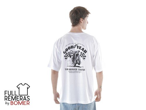 Remera oversize Good Year blanca
