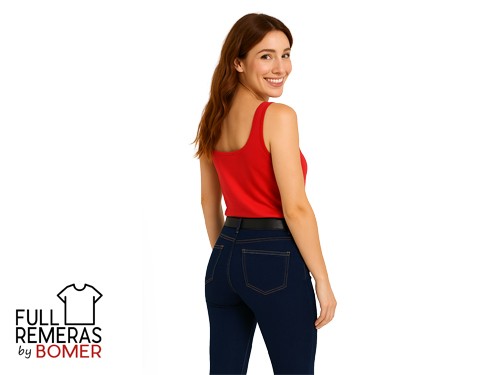 Musculosa cuello cuadrado roja