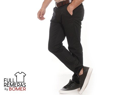 Pantalón gabardina corte chino negro